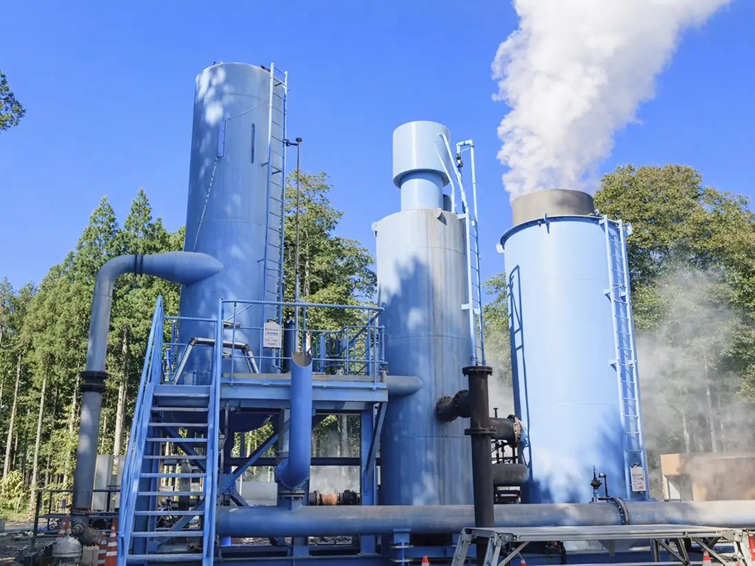 地熱資源量調査のための噴気試験の写真